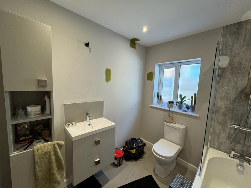 Handyman Manchester - Bathroom Painting Decorating