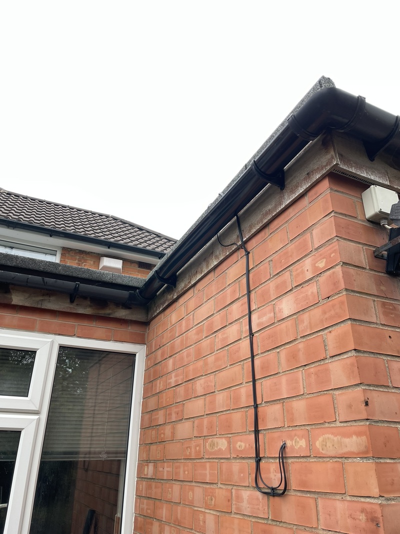 Handyman Manchester - Gutter replacement